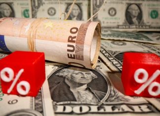 Курс валют на сегодня: доллар и евро подскочили