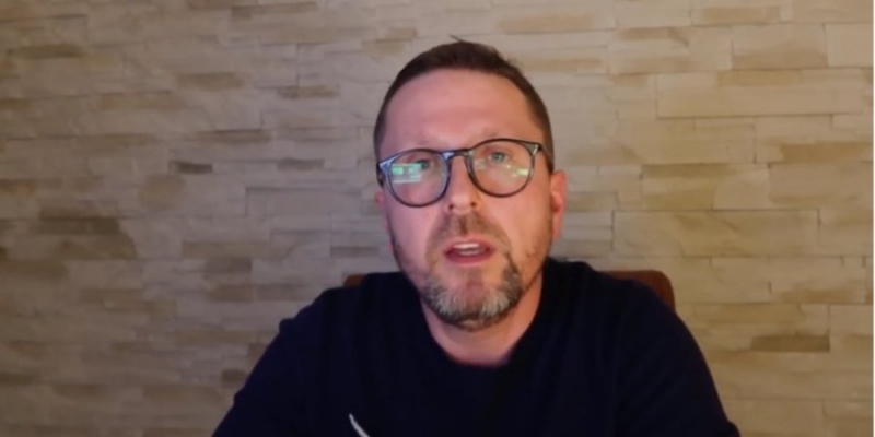 &laquo;Рупоры Кремля&raquo;. Ивано-Франковский горсовет призвал запретить партии Шария и&nbsp;ОПЗЖ