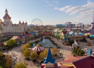 В Сочи Парке началась подготовка к открытию нового экстремального аттракциона