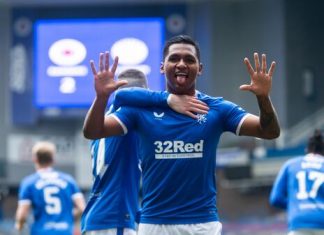 Чемпионом Шотландии по футболу впервые после банкротства и понижения в классе стал «Рейджерс»