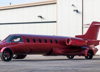 На аукцион выставили гибрид самолета и лимузина