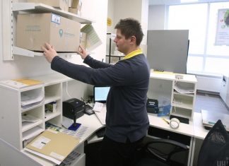 Налоги на посылки обещают уменьшить: станет ли украинцам проще