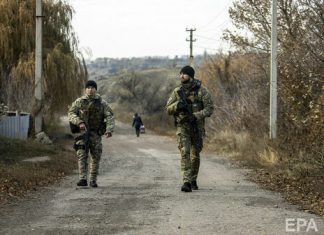 РФ стягивает около 4 тыс. военных к границам Украины – NYT