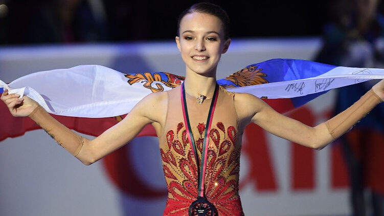 Впервые в истории весь пьедестал чемпионата мира по фигурному катанию заняли россиянки без флага