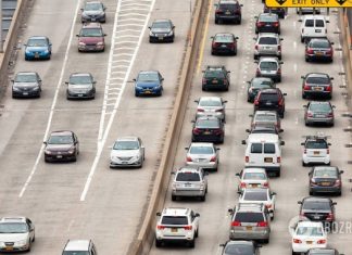 12 штатов США призвали прекратить продажи автомобилей с ДВС