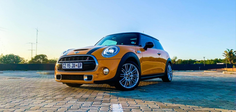 BMW приостановит производство автомобилей Mini