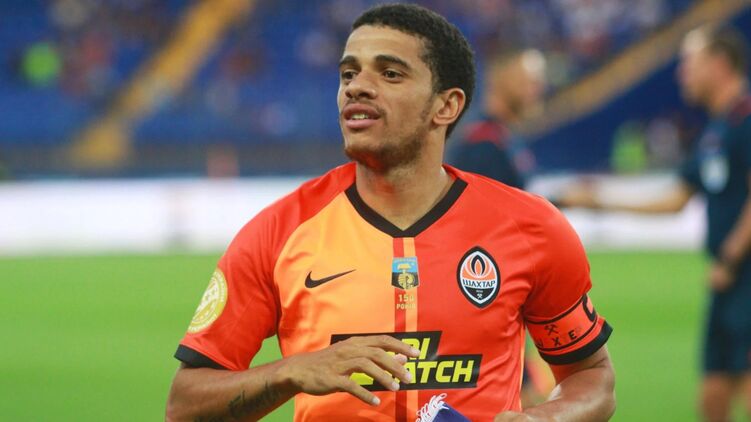 Бразилец Тайсон ушел из "Шахтёра", не дотянув один матч до юбилея в 300 игр