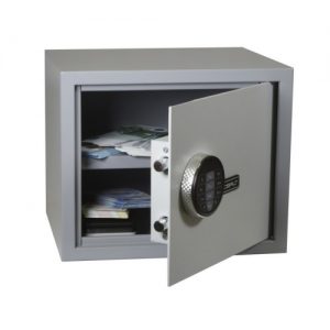 Какой тип защиты сейфа надёжней?