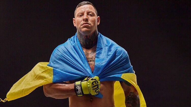 Дуэль взглядов бойцов ММА из Украины и США чуть не переросла в настоящую драку. Видео