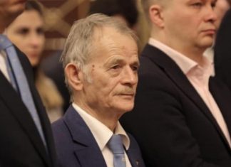 Джемилев заявил, что Ермак советовал ему выйти из Евросолидарности и создать парламентскую группу Крым