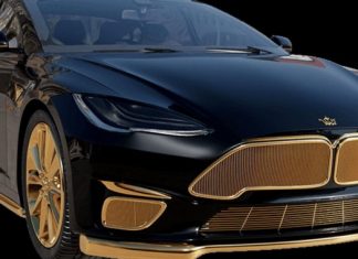 Электромобиль Tesla покрыли золотом 999-й пробы