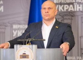 Илья Кива начал защиту кандидатской со скандала: пустили преимущественно каналы Медведчука