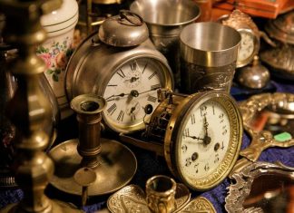 Как определить ценность антиквариата?