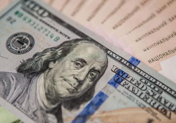 Курс валют на сегодня: доллар и евро опять растут