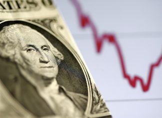 Курс валют на сегодня: доллар начал расти