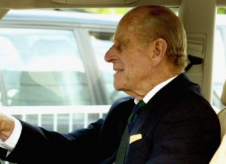 Машины принца Филиппа: что было в его автопарке. Фото