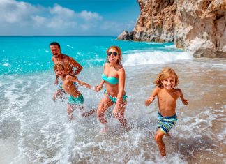 Отдыхаем всей семьей ярко и интересно с TEZ TOUR