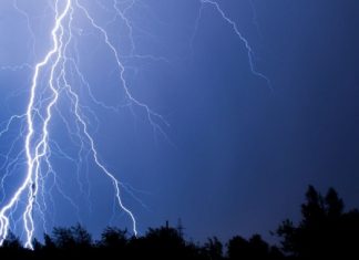 Половину Украины в пятницу накроют дожди с грозами. Карта погоды