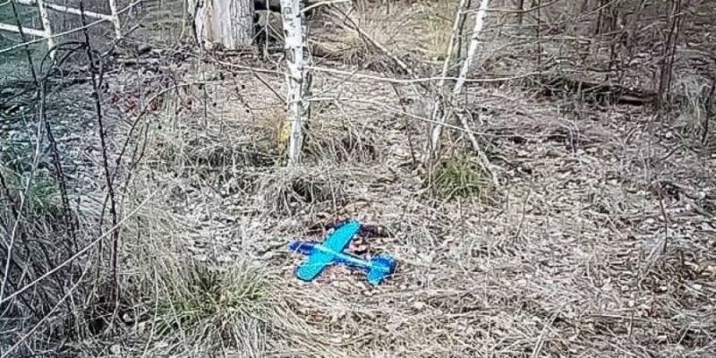 Российские оккупанты на&nbsp;Донбассе запустили игрушечный самолет, начиненный взрывчаткой