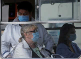 Социальные новшества: без бесплатного проезда, принудительное списание долгов ЖКХ и пенсии — через банк