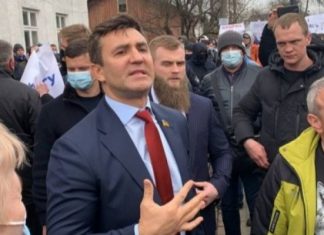 «Там творилось бог знает что». В ОП объяснили, почему Слуга народа отправила на довыборы в Прикарпатье 20 своих депутатов