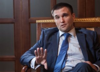 «Тянуть Путина за ворот». Экс-глава МИД Павел Климкин называет пути к окончанию войны на Донбассе — интервью НВ