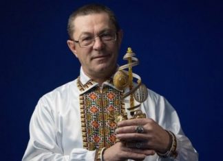 Украинский мастер побил сразу два мировых рекорда — просверлил наибольшее количество отверстий в курином и гусином яйцах