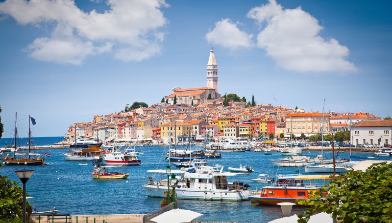 Уточнен список необходимых документов для въезда в Хорватию