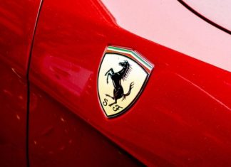 В Ferrari рассказали, когда марка выпустит первый электромобиль