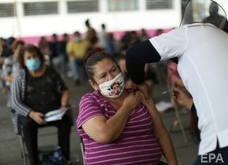 В Мексике количество смертей от COVID-19 оказалось на 60% больше. Страна вышла на второе место в мире