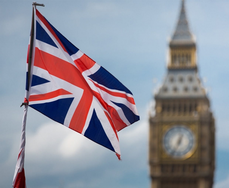 Великобритания вводит новую систему ограничений для туристов