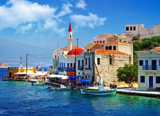 Визовые центры Греции начинают работу в регионах России