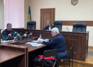 Полковника Илью Лапина, подозреваемого в ненадлежащей обороне Харьковской области, взяли под стражу