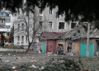 Защитники отбили 17 атак на Курщине, россияне сбросили 37 бомб — Генштаб