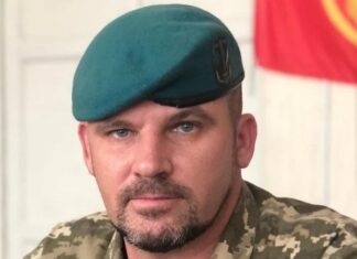 Зеленский уволил командующего Объединенных сил Гнатова