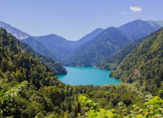 Прямые рейсы могут запустить из России в Абхазию