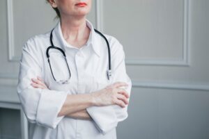 Вывод из запоя в домашних условиях: как проходит процедура и в каких случаях она необходима.