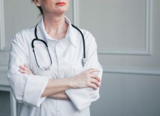 Вывод из запоя в домашних условиях: как проходит процедура и в каких случаях она необходима.