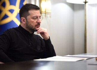 «Нацелен на лето». Зеленский начал подготовку к выборам и попытается застать соперников врасплох — The Economist