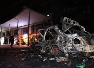 Ночная атака РФ: россияне массированно ударили по Харькову, есть погибшие и раненые, один из БПЛА попал в военный госпиталь — главное