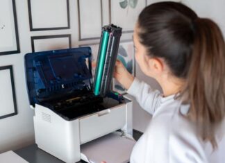 Заправка картриджей с выездом: удобство и экономия