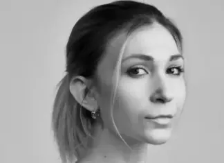 Нардепы обратились к Зеленскому с просьбой присвоить погибшей в российском плену журналистке Виктории Рощиной звание Героя Украины