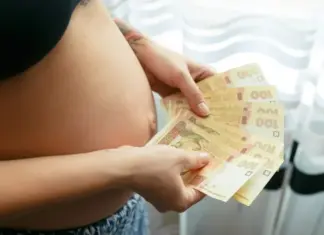 Соцвыплаты 2025. Женщинам, родившим ребенка, планируют единовременную денежную помощь в размере 50 000 грн