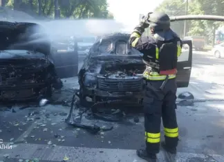 РФ ударила по центру Сум из РСЗО. 16 пострадавших, 3 погибших, в городе пять попаданий, повреждена больница — онлайн