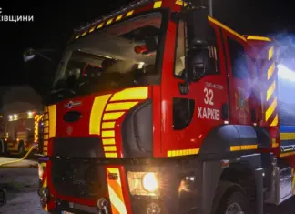 Ночной удар РФ по Харькову: повреждены гражданское предприятие и частный дом