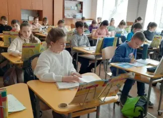 Будут ли ограничивать дистанционку, что изменится для школьников с оккупированных территорий и за рубежом: каким будет новый учебный год в Украине