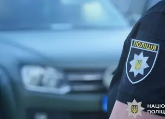 В McDonald’s в центре Черкасс произошла стрельба, полиция сообщила о вооруженном мужчине внутри — видео