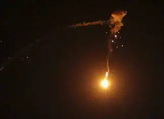 Россия атакует шахедами, в Киеве работает ПВО, в Запорожье есть попадание — онлайн