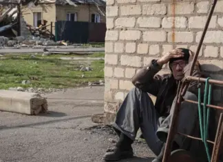 «Государство не сражалось за людей». Разговор с Петром Андрющенко — о «возмутительной» ситуации с ВПЛ