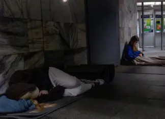 Россия атакует Украину дронами, в Киеве прозвучали взрывы